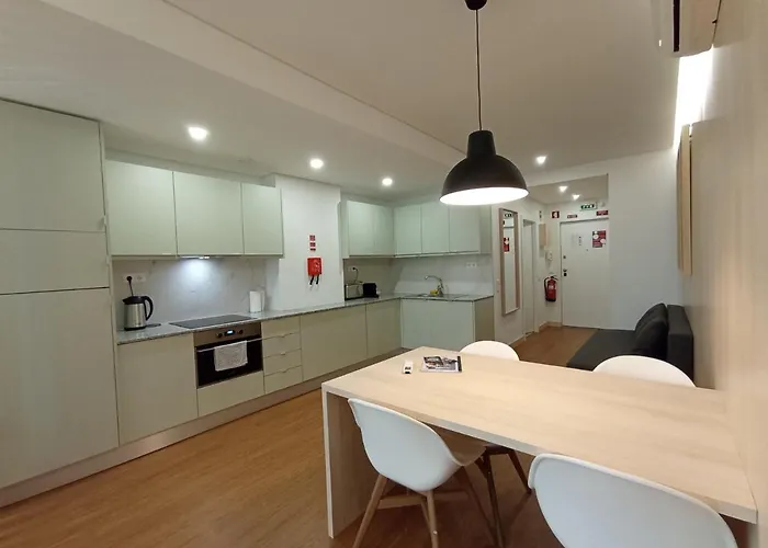 715 Gale Wi-fi, Estacionamento Apartman