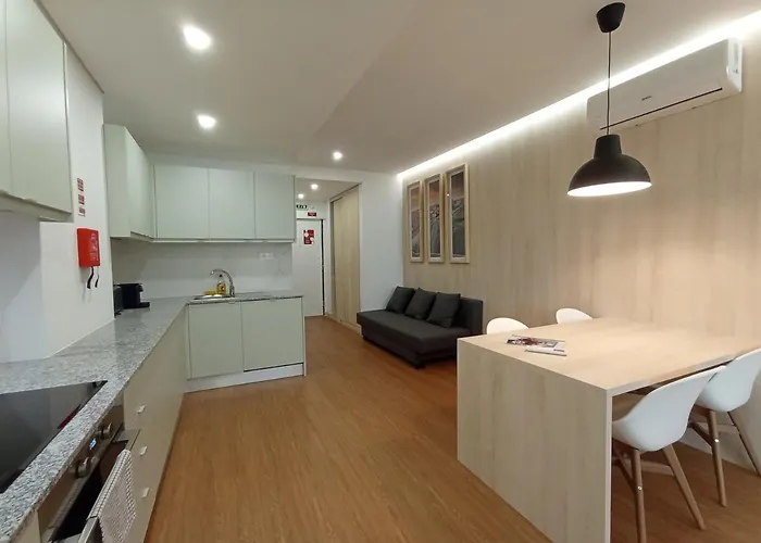 715 Gale Wi-fi, Estacionamento Apartman *