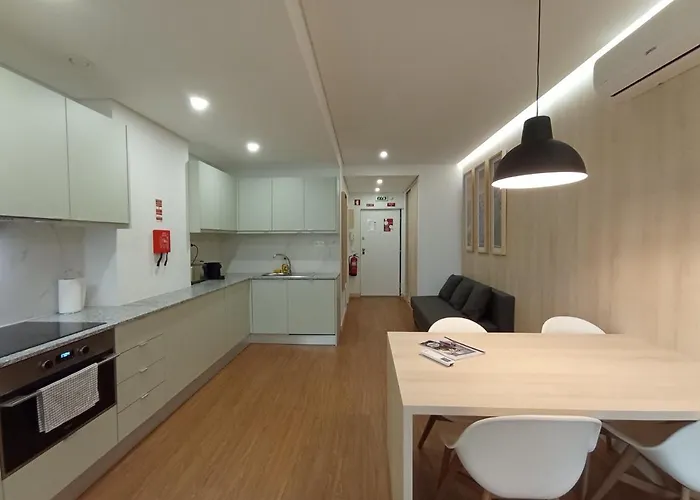 715 Gale Wi-fi, Estacionamento Apartman