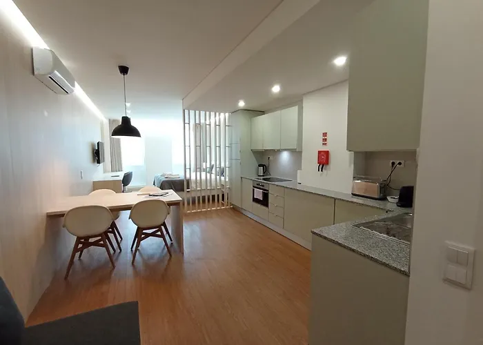 715 Gale Wi-fi, Estacionamento